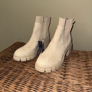 Target boots NWT